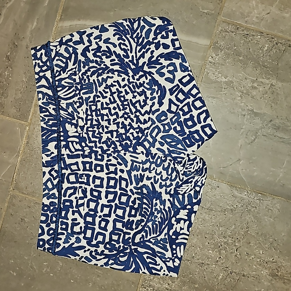 🌷Lilly Pulitzer size 6 shorts - Picture 6 of 10